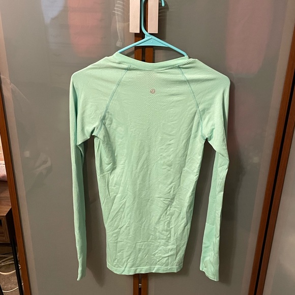 Lululemon Swiftly Tech Long Sleeve 2.0 *Wild Mint / Wild Mint size:4 - Picture 4 of 4